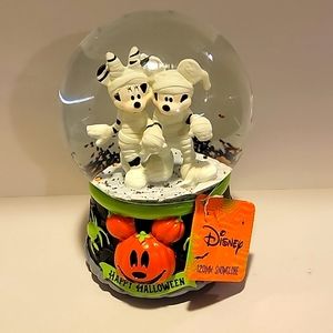Disney mickey and minnie mouse dressed as mummies halloween musical snow globe..